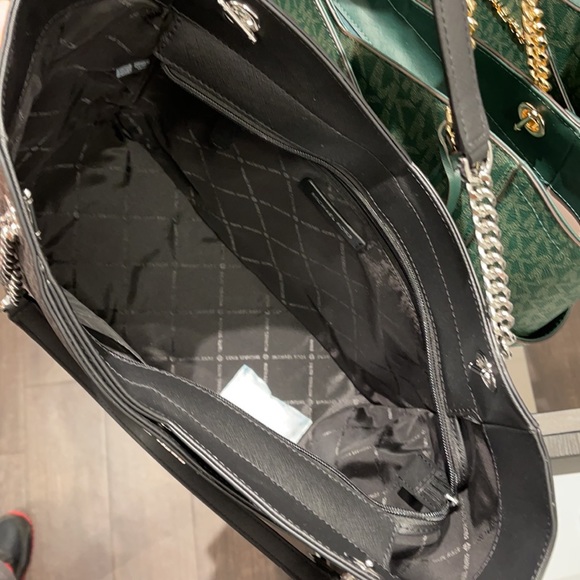 Michael Kors Jet Set Travel Large X Chain Shoulder Tote - Picture 8 of 16